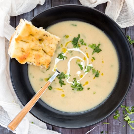 Roasted Cauliflower Soup