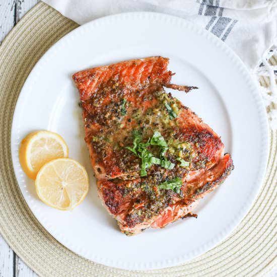 Pan Fried Salmon w. Pistachio Pesto