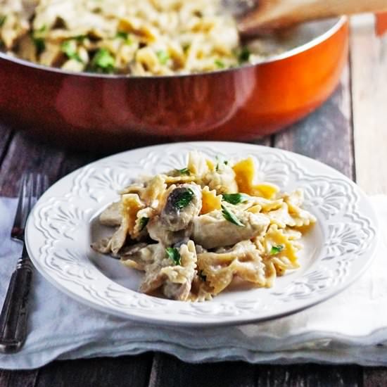 Creamy Chicken and Mushroom Pasta