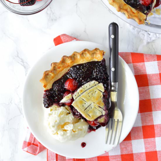 Blackberry Cherry Vanilla Bean Pie