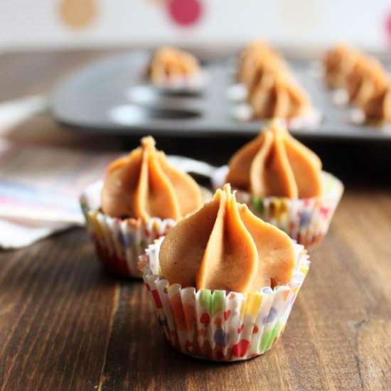 Peanut butter apple pupcakes