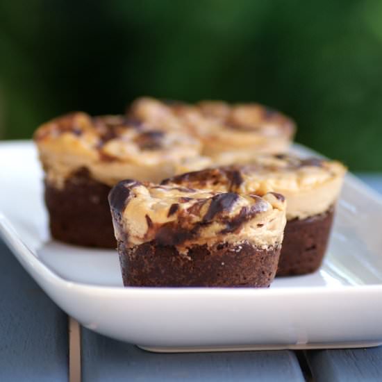 Cheesecake Swirled Protein Brownies