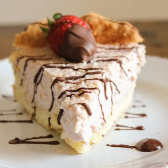 Strawberry Cheesecake Mousse Pie