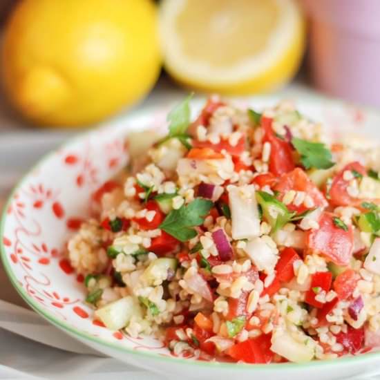 Simple salad with bulgur