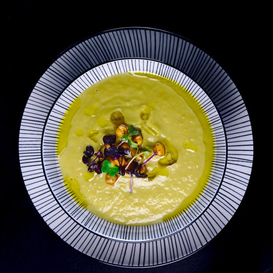 Creamed Peas with Spicy Chickpeas