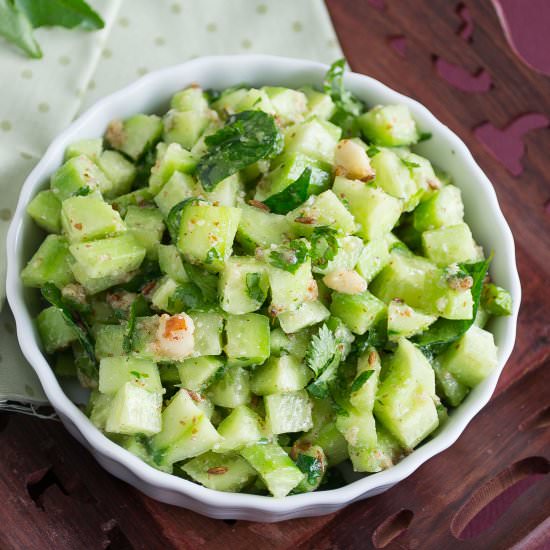 Khamang Kakdi/Cucumber Raita