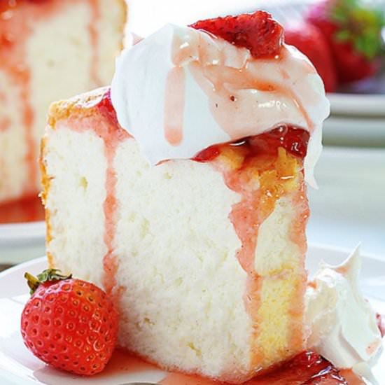 Angel Food Cake with Strawberries
