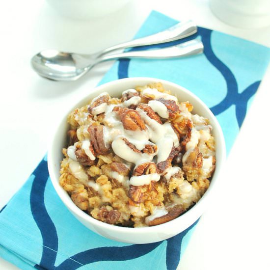 Cinnamon Roll Baked Oatmeal