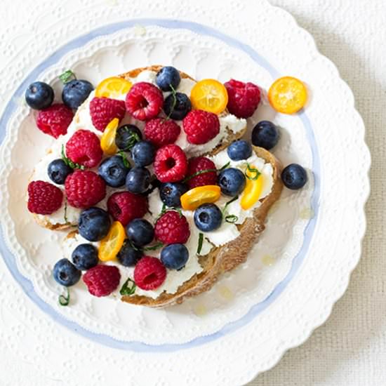 Ricotta Toast with Fresh Berries