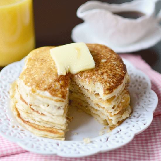 Fluffy Buttermilk Pancakes