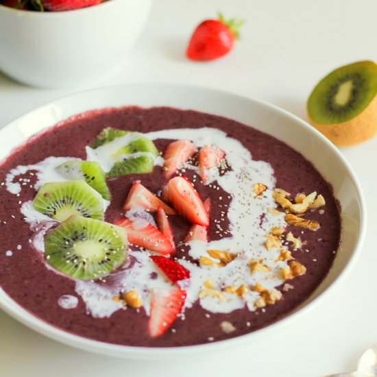 Kiwi Strawberry Acai Bowls