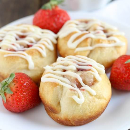 Strawberry Sweet Rolls