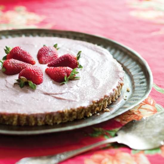 Raw Vegan Strawberry Cheesecake