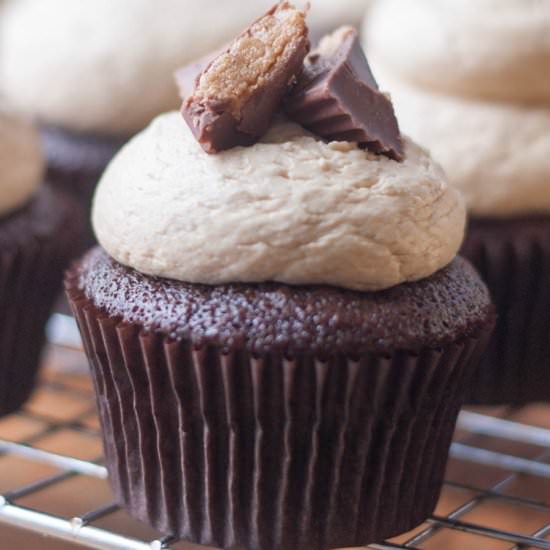 Peanut Butter Cup Stuffed Cupcakes