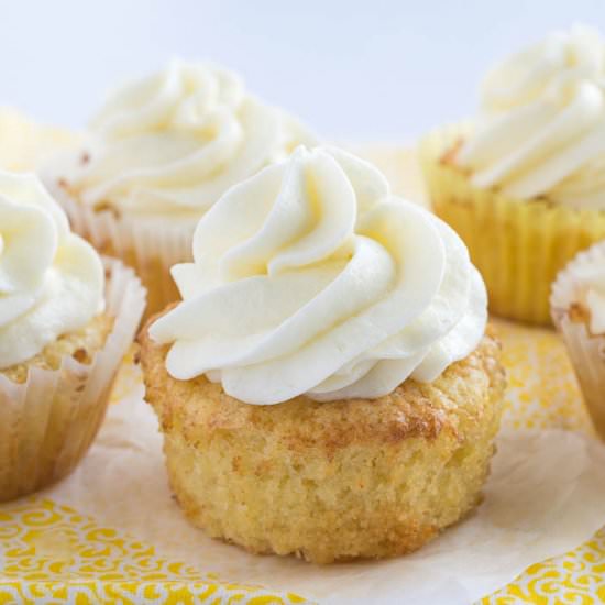 Pineapple cupcakes