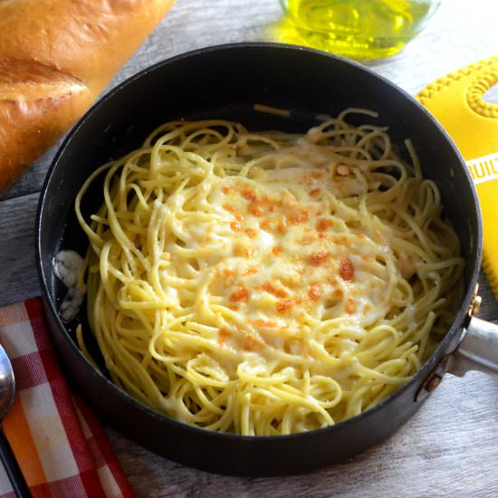 Garlic Cheese Spaghetti