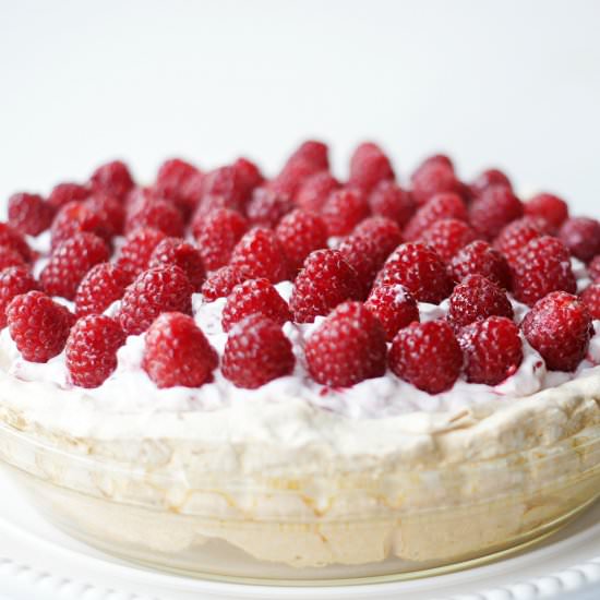 Fresh Raspberry Meringue Pie