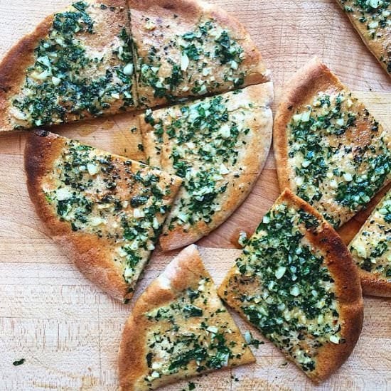 2 Minute Garlic Pita Bread