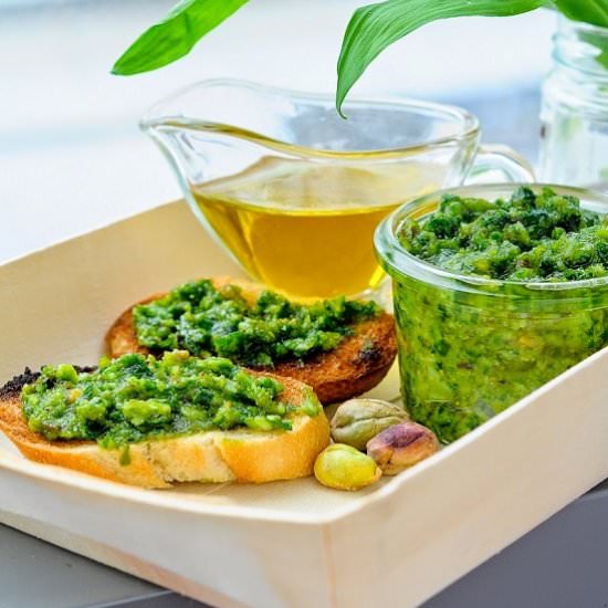 Pistachio pesto