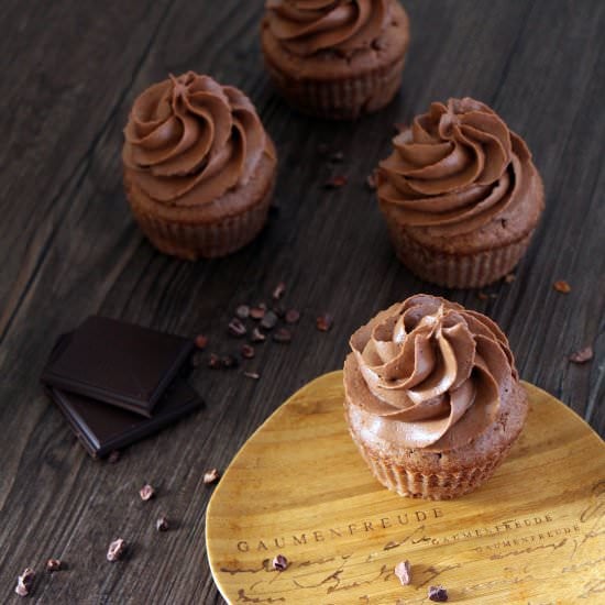 Rhubarb Chocolate Cupcakes