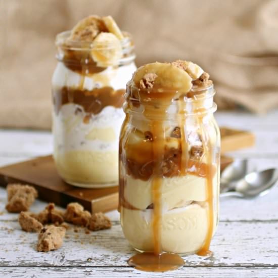 Crumb Top Caramel Banana Pudding