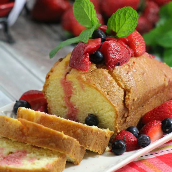 Vanilla Pound Cake w/ Berry Medley