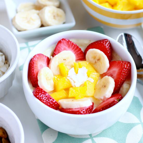 Frosted Pineapple Smoothie Bowls