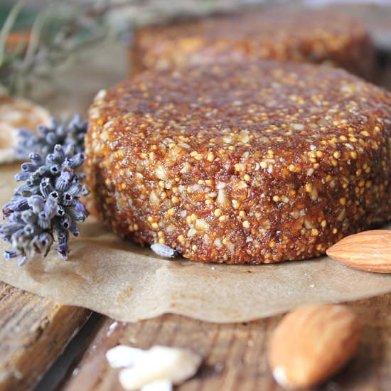 Smokvenjak- dried fig cake