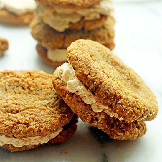 Oatmeal and Cream Cookie Sandwiches