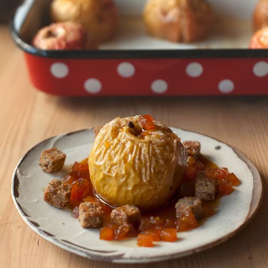 Sweet Caramelised Baked Apples