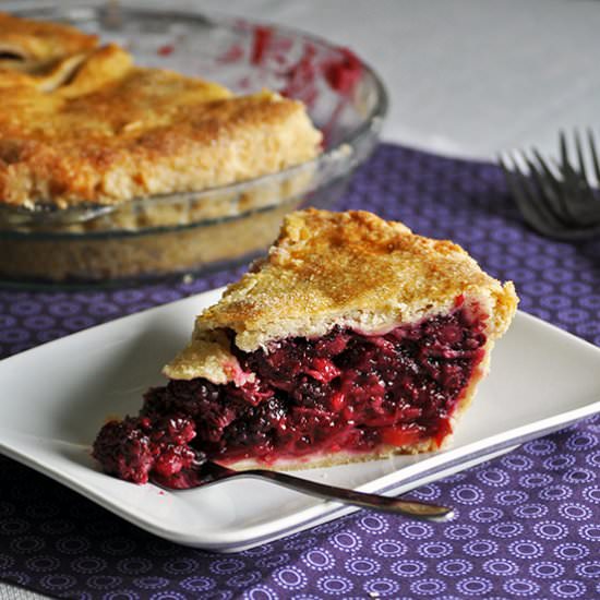 Homemade Fresh Blackberry Pie