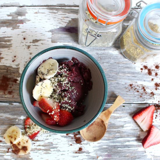 Chocolate Raspberry Smoothie Bowls