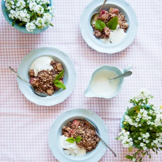 Rhubarb Crumble