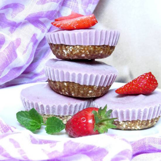 Vegan Mini Strawberry Cheesecakes