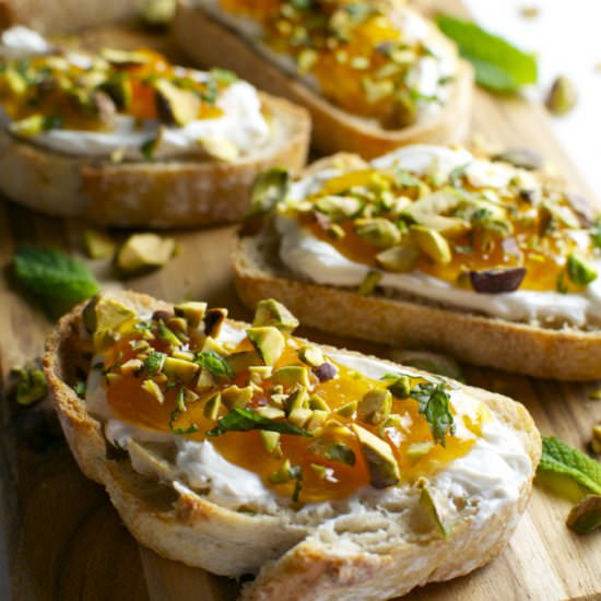 Goat Cheese and Apricot Crostini