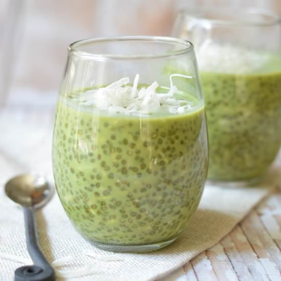 Vegan Matcha Green Tea Chia Pudding