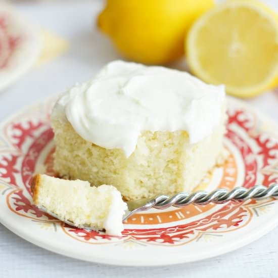 Lemon Cake & Sour Cream Lemon Icing