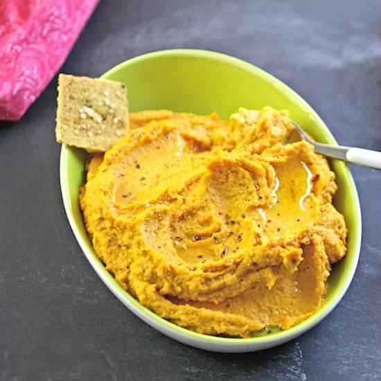 Carrot Hummus & Curried Crackers