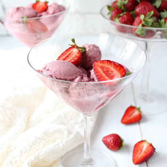 Vegan Strawberry Coconut Ice Cream
