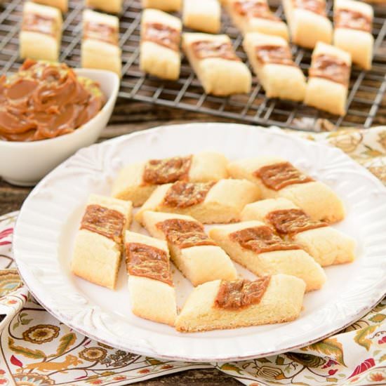 Caramel Shortbread Cookie Strips