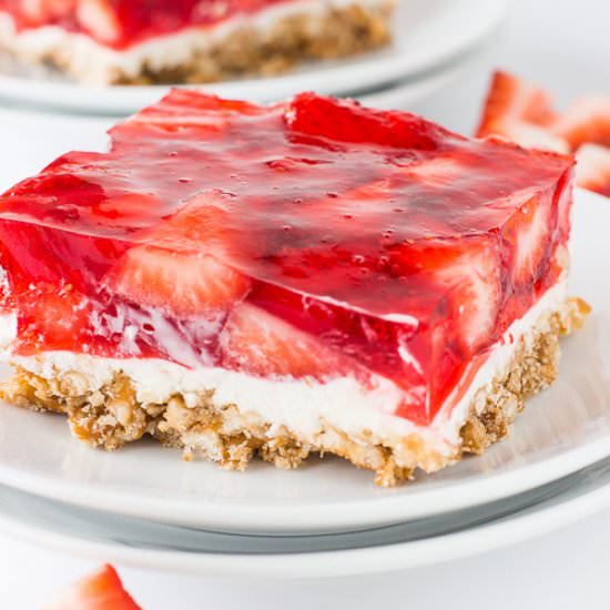 Strawberry Pretzel Bars