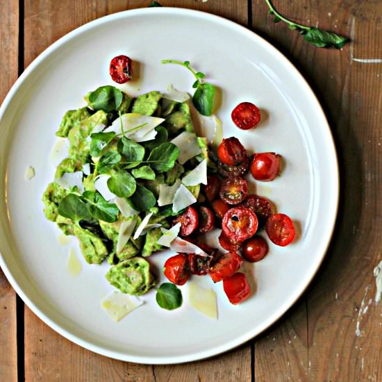 Tortellini with Avocado-Pea Pesto
