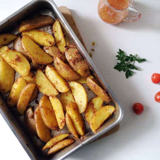 Potato Wedges & Sweet Chili Sauce