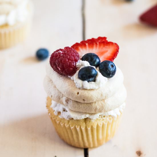 Pavlova Cupcakes