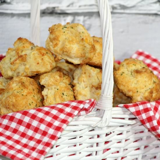 Red Lobster Cheddar Bay Biscuits