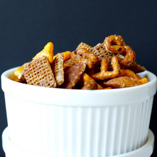 Sweet and Spicy Snack Mix
