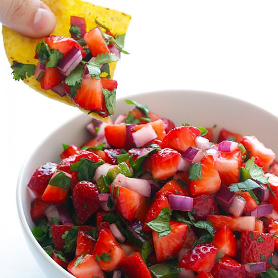 5-Ingredient Strawberry Salsa
