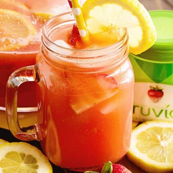 Skinny Spiked Strawberry Lemonade