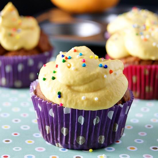 Eggless Mango Cupcakes with Mango