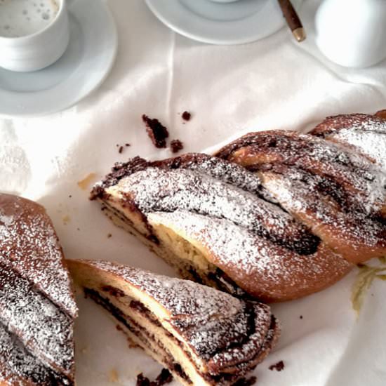 Nutella Pain Brioche Braid